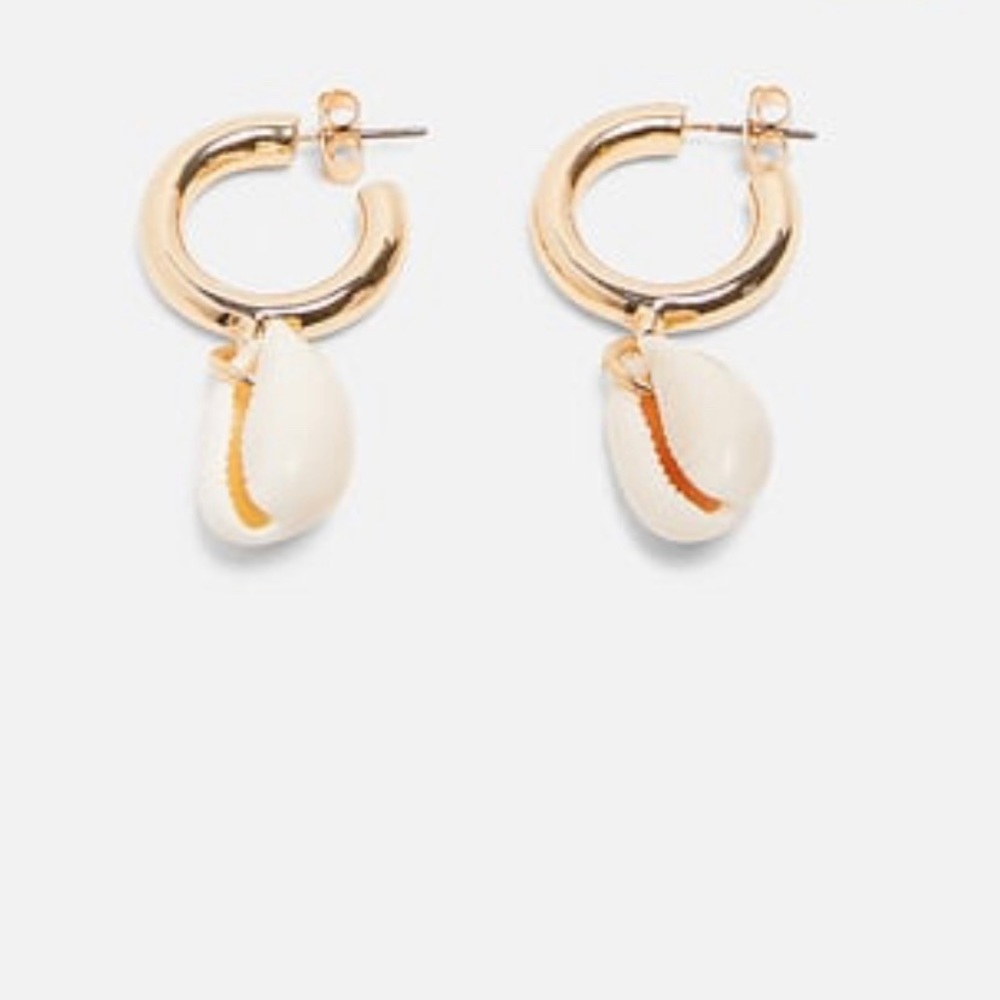 Hoop Shell Earrings 🧜🏼‍♀️🐚